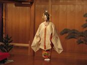 能楽師による能装束着附け＆能舞台の上で写真撮影【ポイント交換専用】