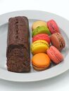 グランディールアンサンブル&nbsp;　ケークオショコラオランジュ（1本）・マカロン（8個）セット&nbsp;|&nbsp;スイーツ&nbsp;マカロン&nbsp;ケーキ&nbsp;セット&nbsp;人気&nbsp;おすすめ&nbsp;洋菓子&nbsp;ショコラ&nbsp;ギフト&nbsp;プレゼント&nbsp;送料無料&nbsp;神奈川&nbsp;鎌倉【ポイント交換専用】