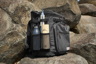 ＨＵＧＥＬ&nbsp;エアロゲルリュック型クーラーバッグ<br>
３０Ｌ&nbsp;AGSC-R30C&nbsp;チャコールグレー