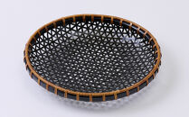 【竹工芸】漆塗盛篭　黒&nbsp;|&nbsp;竹工芸&nbsp;竹細工&nbsp;竹籠&nbsp;竹かご&nbsp;盛篭&nbsp;盛籠&nbsp;本漆&nbsp;天然漆&nbsp;漆仕上げ&nbsp;漆芸&nbsp;漆器&nbsp;本漆仕上げ&nbsp;漆塗竹籠&nbsp;伝統工芸&nbsp;工芸作家&nbsp;作家作品&nbsp;手仕事&nbsp;職人技&nbsp;竹編み&nbsp;編組品&nbsp;網代編み&nbsp;花籠&nbsp;菓子器&nbsp;盛器&nbsp;果物籠&nbsp;和雑貨&nbsp;和風インテリア&nbsp;竹編籠&nbsp;竹編み作家&nbsp;竹工芸作家&nbsp;榎本千冬作品&nbsp;石川&nbsp;金沢&nbsp;加賀百万石&nbsp;加賀&nbsp;百万石&nbsp;北陸&nbsp;北陸復興&nbsp;北陸支援