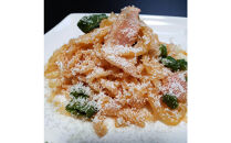 みどりふぁーむ&nbsp;富山ブランド米&nbsp;「富富富（ふふふ)」&nbsp;100％の米麵&nbsp;12袋セット&nbsp;|&nbsp;米麺&nbsp;麺類&nbsp;乾めん&nbsp;生麺&nbsp;加工食品&nbsp;食品&nbsp;そば&nbsp;うどん&nbsp;ヌードル&nbsp;麺料理&nbsp;パスタの代わり&nbsp;おかず&nbsp;鍋料理&nbsp;特産品&nbsp;レシピいろいろ&nbsp;料理&nbsp;和食&nbsp;夜食&nbsp;軽食&nbsp;ヘルシー&nbsp;人気&nbsp;おすすめ&nbsp;送料無料