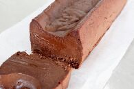 カカオ豆から手作業で作る クラフトチョコレートを使った 生ガトーショコラ