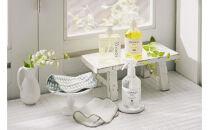 SOMALI&nbsp;ギフトH・水回り3点セット（台所用石けん&nbsp;・トイレクリーナー&nbsp;・バスクリーナー&nbsp;・クロススポンジ／グレー・ホワイト付）