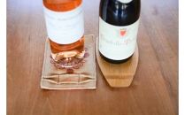 ＜ワインボトル・コースター2枚セット（木製、手染め綿麻素材 赤各1枚）＞ K15_0003_1