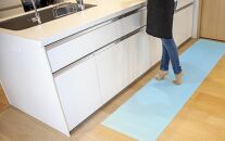 洗濯いらず、ずれない、抗菌 のふく楽 キッチンマット（・キッチンマット×1枚 ・サイズ：長さ180cm 幅50cm 厚み5mm ・カラー:ミルキーブルー）