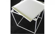 トレイテーブル ホワイト HWT-034 お部屋に圧迫感のないシンプルデザイン