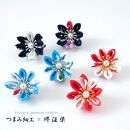 花舞うイヤリング「つまみ細工×堺注染」（赤）