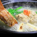 博多鍋セット【4】博多の人気2大鍋のセット「九州醤油もつ鍋」と「博多水炊き(切り身)」4～6人前 D23J