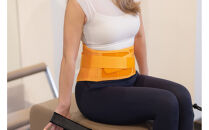 装具のプロが本気で開発した日常生活向上腰ベルト腹圧効果で腰をしっかりガード サイズ調整交換可能APベルト【ラベンダー・Mサイズ】