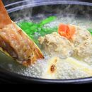 ＜博多鍋セット＞博多の「人気2大鍋」のセット「九州味噌もつ鍋」と「博多水炊き（切り身）」4～6人前【もつ鍋 もつ 牛もつ ホルモン 牛肉 小腸 鍋 もつ鍋 モツ鍋 醤油 しょうゆ 水炊き 水たき 鳥肉 鶏肉 はかた一番どり 国産 鍋セット 食べ比べ 博多名物 お取り寄せ グルメ 筑前町 ふるさと納税 送料無料 DV046】