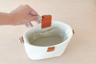 帆布&nbsp;×&nbsp;革　ショルダーバッグ　キャンバス　猫　かばん　小さめ　ミニバッグ　ねこ　キーホルダー　【ブラウン】