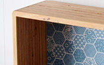 箱型飾り棚　大（和柄ブルーまたは和柄レッド）杉  北海道 KOTA インテリア 手作り 家具職人  モダン 家具 家具 家具 家具 家具 家具