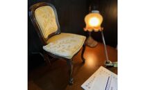 【ホワイト（本体）×&nbsp;ゴールド（クッション）】松永工房&nbsp;Petit.&nbsp;Continue&nbsp;プティ・チェア&nbsp;ミニチュア家具&nbsp;1／3家具&nbsp;ドール家具&nbsp;ドール&nbsp;40～60センチ対応&nbsp;&nbsp;インテリア&nbsp;アンティーク家具&nbsp;木製&nbsp;椅子&nbsp;チェア&nbsp;ねこ脚&nbsp;&nbsp;プティ・ドゥ・カンティーニュ