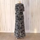 琉球紅型の柄生まれたモノトーン・カシュクールドレス（セミオーダー商品）｜沖縄　那覇市　ファッション 服  衣料 トップス 人気 小物 ストール マフラー ハンカチ スカーフ