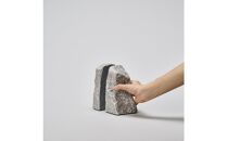 RS&nbsp;-&nbsp;ROCK&nbsp;END&nbsp;/&nbsp;L&nbsp;/&nbsp;komame｜庵治石ブックエンド