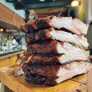 【TVで紹介されました】炭火焼きBBQスペアリブ真空パック　360g（2～3本入り）×2パック | 肉 スペアリブ 炭火焼き BBQ 真空パック 人気 おすすめ 肉料理 おかず セット ギフト 送料無料 神奈川 鎌倉