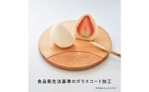 紗綾形の彫刻が美しい『cosaya』ブランドの木製銘々皿シリーズ　木製　丸皿（11cm） A柄