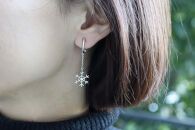 【プレゼント包装付き】シルバー 雪の結晶イヤリング（銀色 /S・チェーン付）