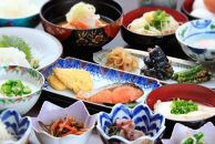 【篝火の湯　緑水亭】平休日1泊2食付 ペア宿泊券《【さくら館】和室10畳》