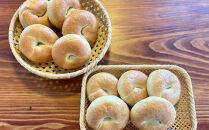 ＜２か月に１度のお届け！全3回&nbsp;定期便＞おんせんベーグル【プレーン5個・全粒粉5個！】人気のベーグル食べ比べ～ゆふいんの汲みたて温泉水を使ったつるつるもちもちのベーグル～