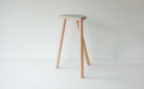 センダイフォルム×山ノ頂 シカガワスツール 鹿革 550 銀鼠【アウトドアグッズ 家具 工芸品 スツール 鹿革 人気 和装 インテリア ファニチャー クラフト 民芸品 仙台市 チェア デザイン 和風 伝統的 自然素材 エコフレンドリー リビング ダイニング】