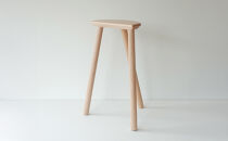 センダイフォルム シカガワスツール 板座 550【アウトドアグッズ 家具 工芸品 スツール 鹿革 人気 和装 インテリア ファニチャー クラフト 民芸品 仙台市 チェア デザイン 和風 伝統的 自然素材 エコフレンドリー リビング ダイニング】