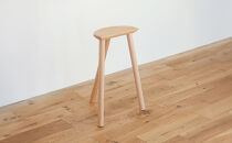 センダイフォルム シカガワスツール 板座 550【アウトドアグッズ 家具 工芸品 スツール 鹿革 人気 和装 インテリア ファニチャー クラフト 民芸品 仙台市 チェア デザイン 和風 伝統的 自然素材 エコフレンドリー リビング ダイニング】