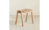 積み重ねできる無垢の板座スツール&nbsp;AKI&nbsp;持手付&nbsp;ホワイトオーク&nbsp;スタッキング