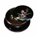 丸盆付菓子器&nbsp;7.0寸&nbsp;溜&nbsp;山路(盛絵・内梨子地塗)【YG88】