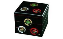 紀州漆器&nbsp;三段重箱&nbsp;黒&nbsp;丸に松竹梅（内朱塗）&nbsp;［YS19］