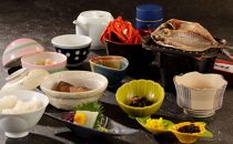 【平日月曜日～木曜日限定】特選鮑とプリプリ伊勢海老の二大味覚!源泉かけ流し温泉満喫旅行2名様分セット【熱海温泉 湯の宿 平鶴（ひらつる）】