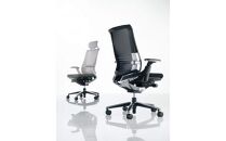 Mil1_コクヨチェアー　インスパイン(革張り・ブラック)・フローリング用（Vキャスター）　／在宅ワーク・テレワークにお勧めの椅子