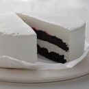 【定期便】全国菓子大博覧会農林水産大臣賞　北海道産ハスカップ香る「黒いチーズ ケーキ」　（3回隔月発送）_04853