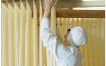 【作兵衛】国内産原料100％　小豆島手延べそうめん　小分け袋入り1.8kg【（50g×3束）×12袋】