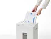 シュレッダー&nbsp;オートフィードシュレッダー&nbsp;60枚自動細断&nbsp;クロスカット&nbsp;アイリスオーヤマ&nbsp;静音&nbsp;A4&nbsp;キャスター付&nbsp;オフィス&nbsp;セキュリティ&nbsp;家庭用&nbsp;&nbsp;AFSB60C