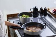 フライパン&nbsp;フライパンセット&nbsp;ダイヤモンドグレイス&nbsp;10点セット&nbsp;アイリスオーヤマ&nbsp;IH&nbsp;ガス火&nbsp;ギフト&nbsp;新生活&nbsp;キッチン&nbsp;重ねて収納&nbsp;オーブンOK&nbsp;お手入れ簡単&nbsp;DG-S10S　シルバー