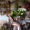 【母の日ギフト】大輪系ピンクユリ25輪とグリーンの花束＜お届け日：2026年5/4～5/10&nbsp;当店おまかせ&nbsp;＞【母の日&nbsp;ギフト&nbsp;ピンク&nbsp;ユリ&nbsp;グリーン&nbsp;花束&nbsp;花&nbsp;花傷み防止&nbsp;大阪府&nbsp;門真市&nbsp;】