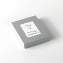 DISK&nbsp;V&nbsp;/&nbsp;HIMAA｜平山昌尚氏イラスト刻印の庵治石プレート