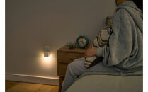 照明&nbsp;コンセント式LEDセンサーライト&nbsp;CSL-MS