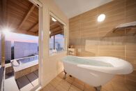 【クリスタルヴィラ白浜】ペットと泊まれるプライベートプール付きロイヤルスイートヴィラ ペア宿泊