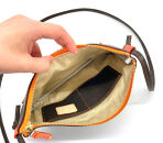 革工房いんのしま 牛革サコッシュ横型【色:オレンジ】