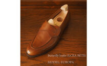 紳士靴ハンドソーンウェルトによる伝統的製法で作成されるドレスシューズ