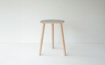 センダイフォルム×山ノ頂 シカガワスツール 鹿革 450 銀鼠【アウトドアグッズ 家具 工芸品 スツール 鹿革 人気 和装 インテリア ファニチャー クラフト 民芸品 仙台市 チェア デザイン 和風 伝統的 自然素材 エコフレンドリー リビング ダイニング】