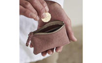 ENISICA&nbsp;エニシカ&nbsp;ジビエ鹿革&nbsp;リンシカ&nbsp;ポーチS&nbsp;紅杉&nbsp;(べにすぎ)