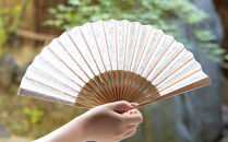 【伊と幸】《白生地の老舗が贈る》透扇子(桜重ね/銀)［&nbsp;京都&nbsp;老舗&nbsp;京扇子&nbsp;人気&nbsp;おすすめ&nbsp;刺繍&nbsp;和装&nbsp;着物&nbsp;絹&nbsp;ギフト&nbsp;お取り寄せ&nbsp;通販&nbsp;送料無料&nbsp;ふるさと納税&nbsp;］