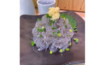 新鮮！朝どれ 生しらす 食べきり1パック【凍眠凍結使用】【 惣菜 お刺身 生食 日本酒 焼酎 お取り寄せ 希少部位 御中元 お中元 お歳暮 父の日 母の日 贈り物 】【家庭用 自宅用 贈答品 贈答用 ギフト 】【まぐろや 神奈川県小田原市早川】