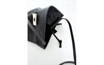 鹿の角ボタンのサコッシュ(ブラック)【&nbsp;神奈川県&nbsp;小田原市&nbsp;】