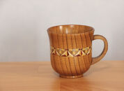 【箱根寄木細工　マグカップ】軽くて割れにくく保温性が高い木製カップを、寄木細工で彩りました。【 キッチン用品 食器 雑貨 日用品 木製食器　職人メイド 工芸品 職人の手作り おしゃれ食器 神奈川県 小田原市 】