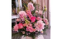 季節の生花アレンジ　Lサイズ&nbsp;【&nbsp;フラワー&nbsp;アレンジメント&nbsp;お花&nbsp;ギフト&nbsp;プレゼント&nbsp;贈り物&nbsp;誕生日&nbsp;お祝い&nbsp;神奈川県&nbsp;小田原市&nbsp;】