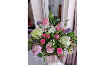 季節の生花アレンジ　Lサイズ&nbsp;【&nbsp;フラワー&nbsp;アレンジメント&nbsp;お花&nbsp;ギフト&nbsp;プレゼント&nbsp;贈り物&nbsp;誕生日&nbsp;お祝い&nbsp;神奈川県&nbsp;小田原市&nbsp;】